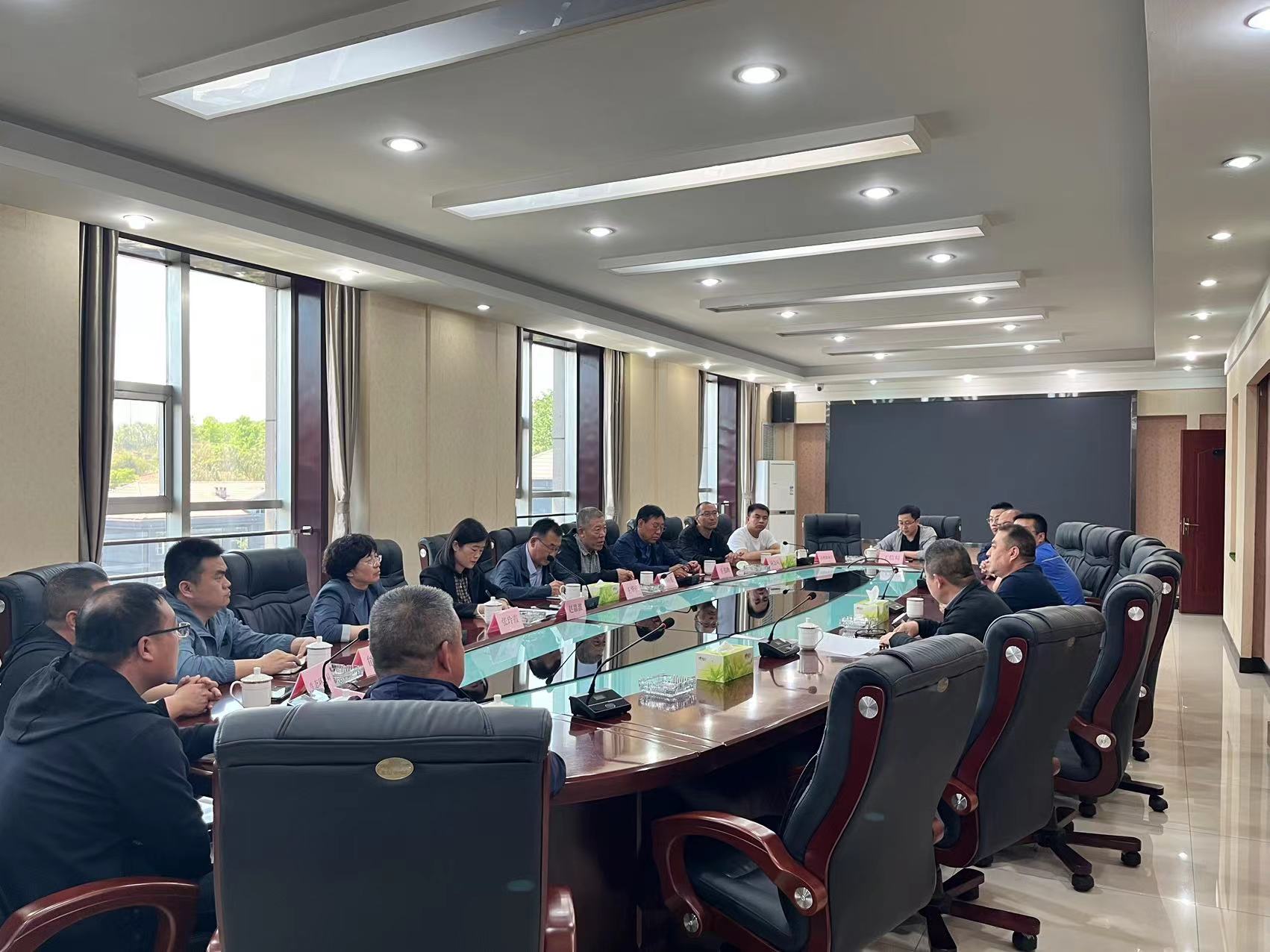 w88win中文手机版 长子县人大莅临公司开展调研煤矸石综合利用建设项目