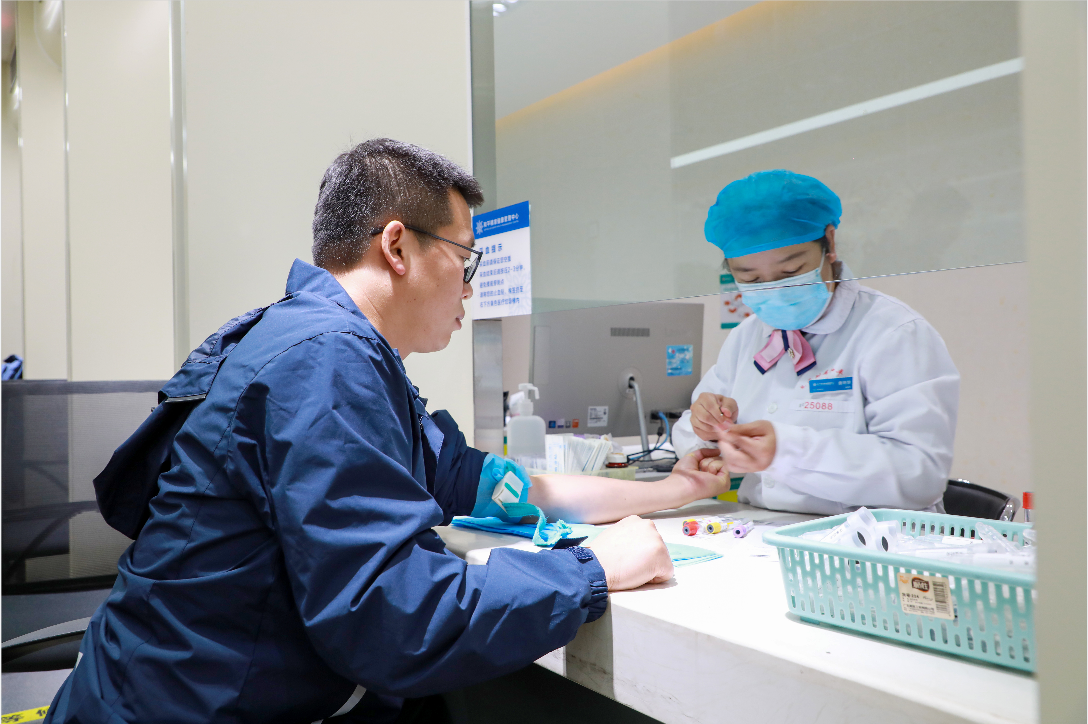 反坡煤业开展员工健康体检活动